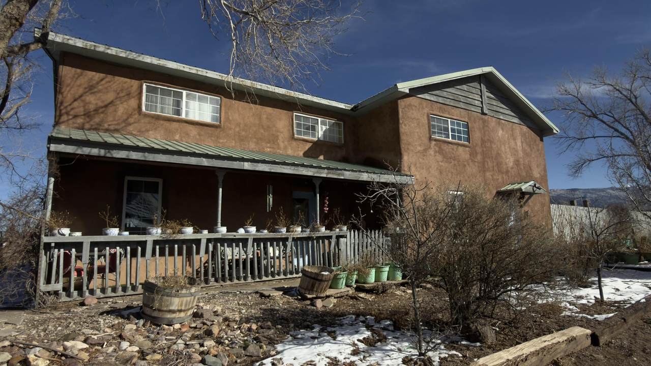 201 Oak Street - Photo 1