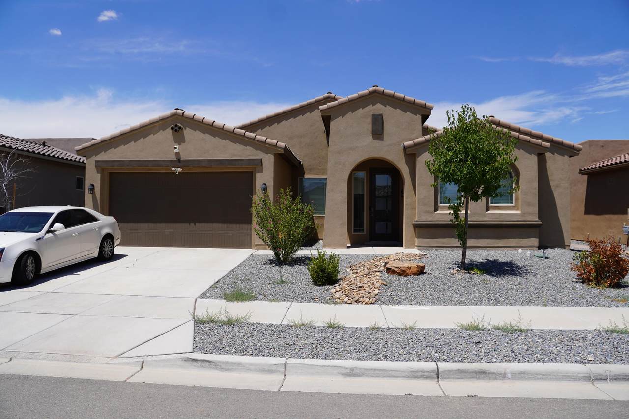 4412 Skyline Loop - Photo 1