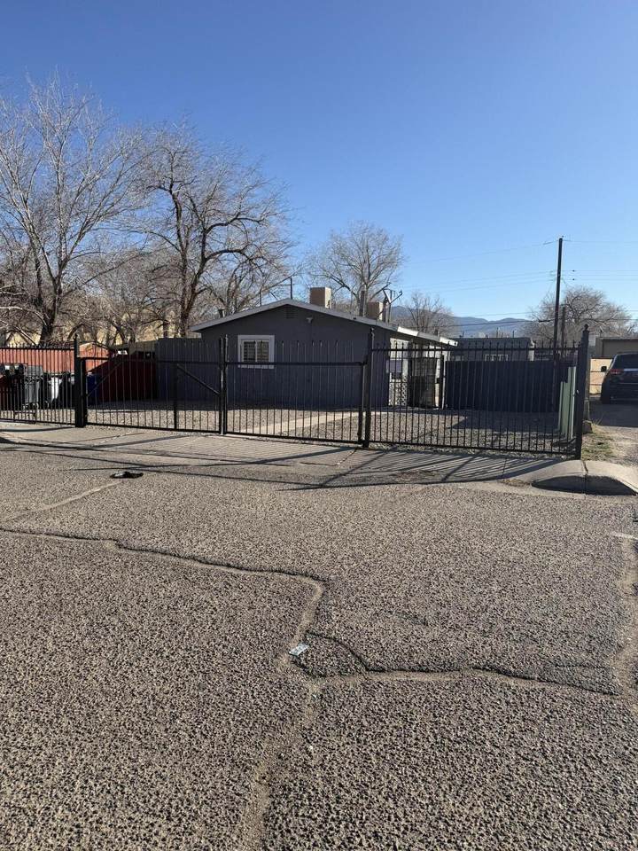 412 Tennessee Street - Photo 1