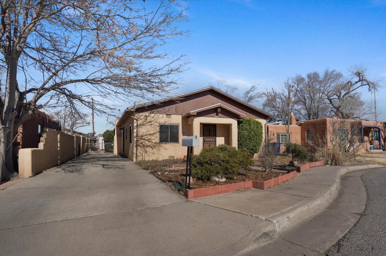 205 Natalie Avenue - Photo 1