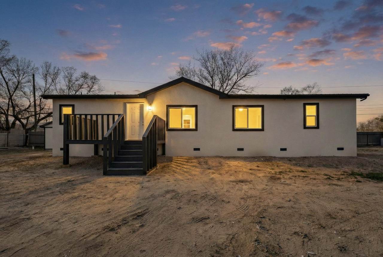 23 Lakeview Street - Photo 1