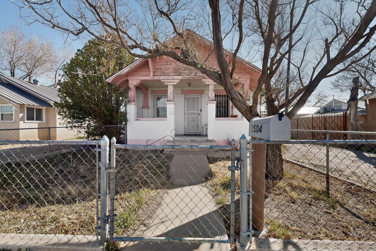 1504 6th Street - Photo 1