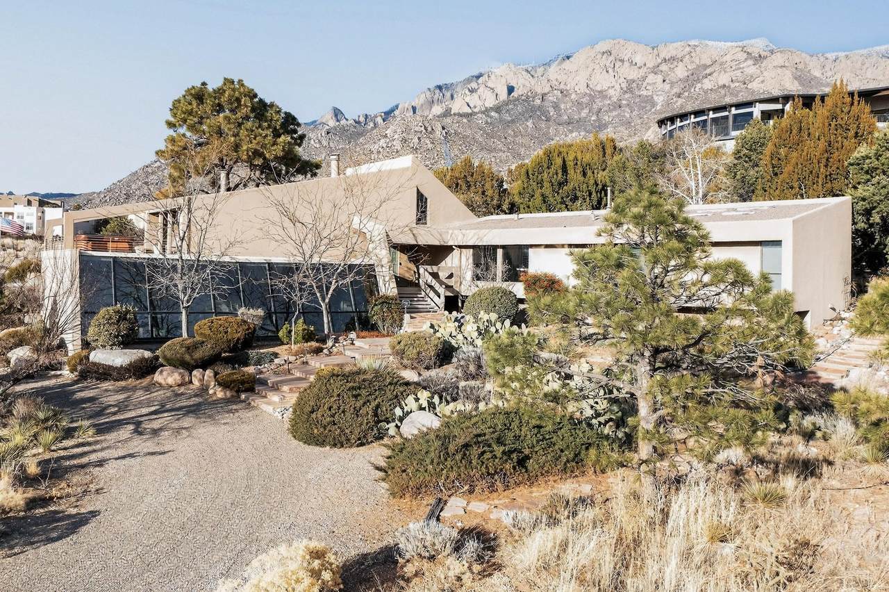 302 Juniper Hill Road - Photo 1