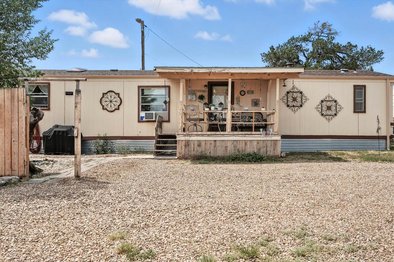 906 3rd Street - Photo 1
