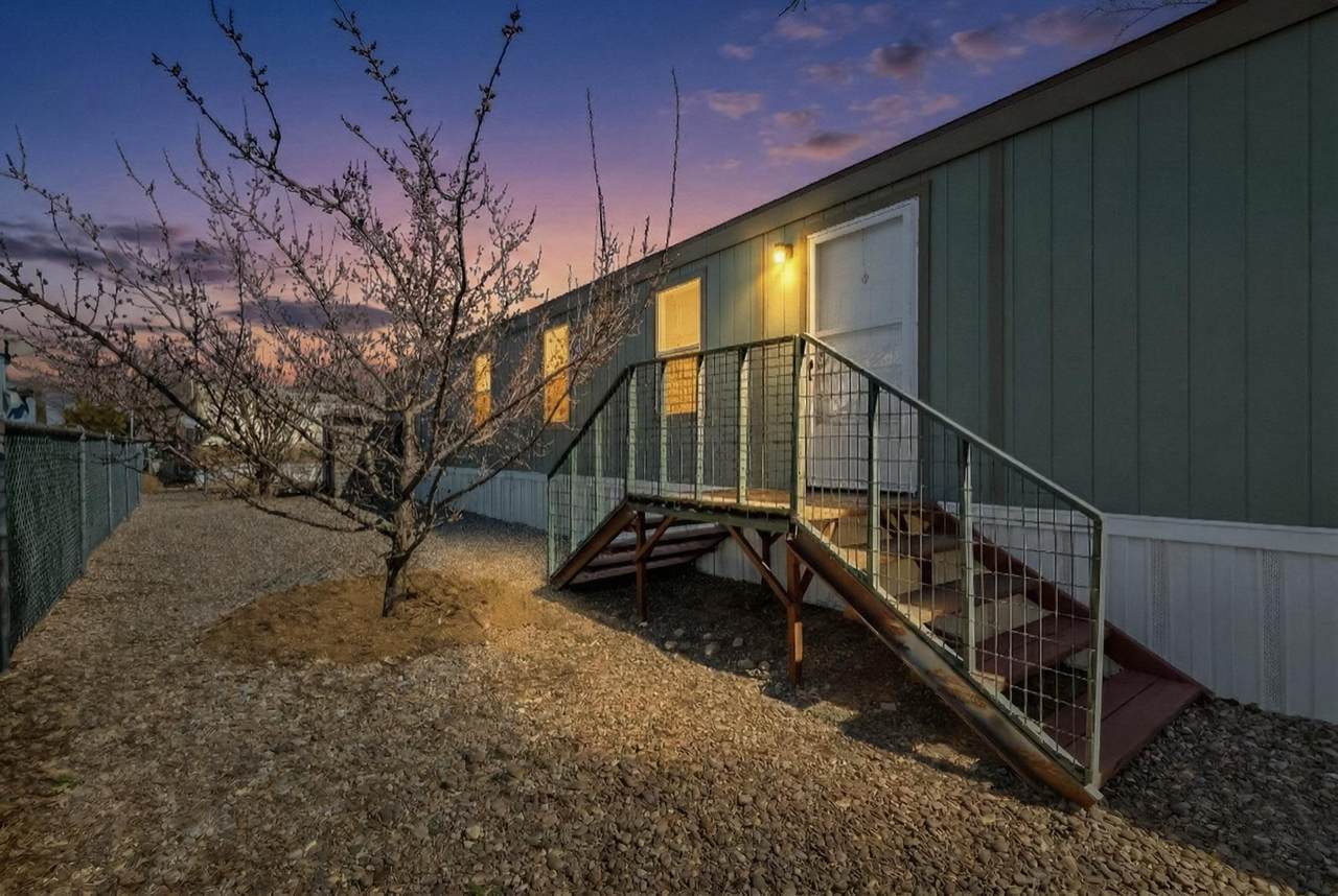 9509 Botts Street - Photo 1