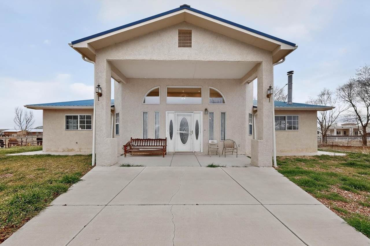24 Della Road - Photo 1