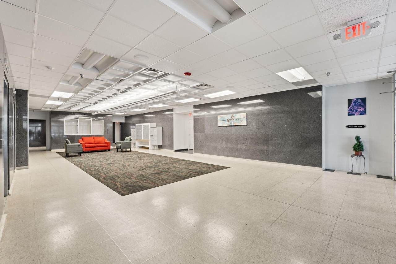 517 Gold Avenue - Photo 1