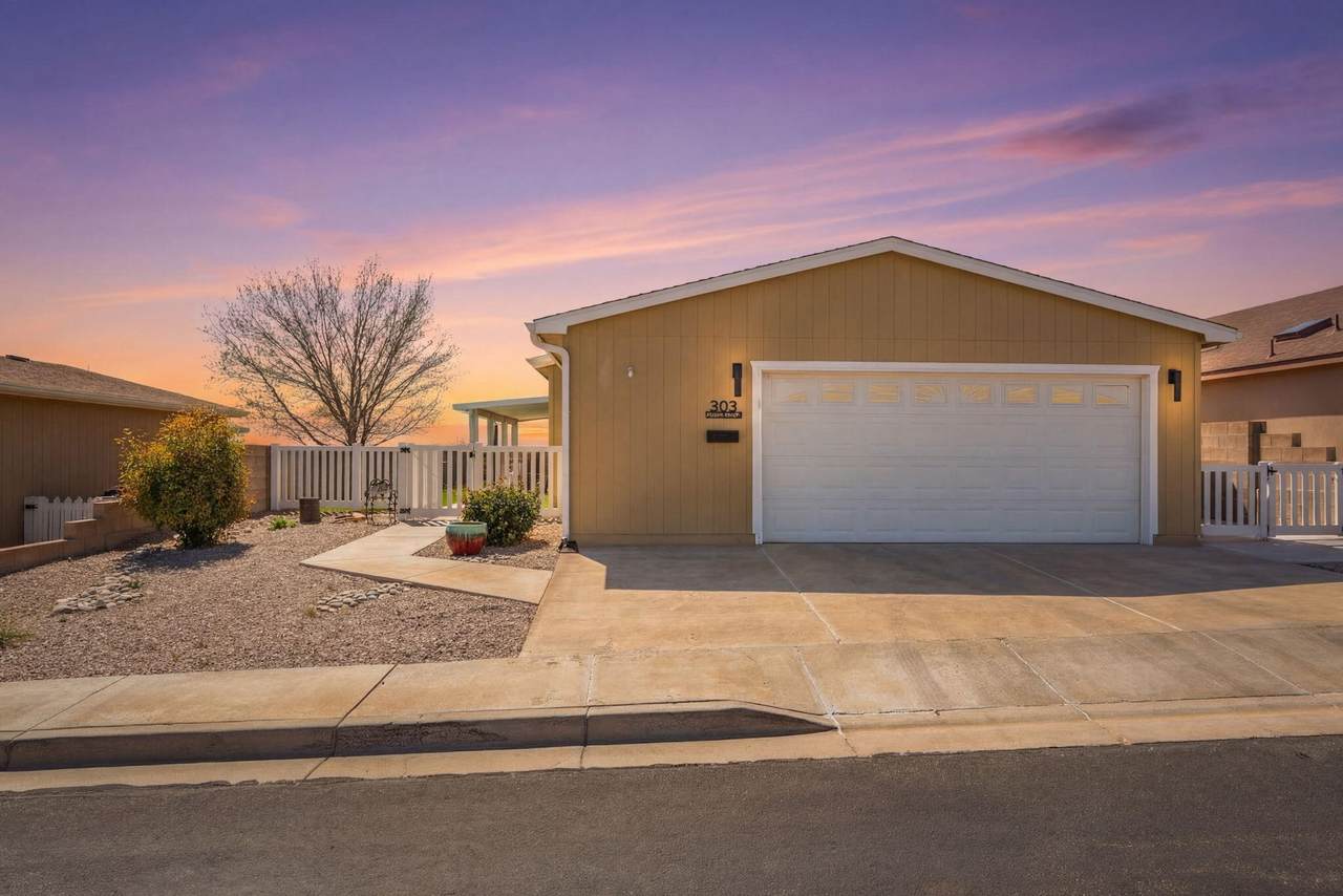 303 Sunrise Bluffs Drive - Photo 1