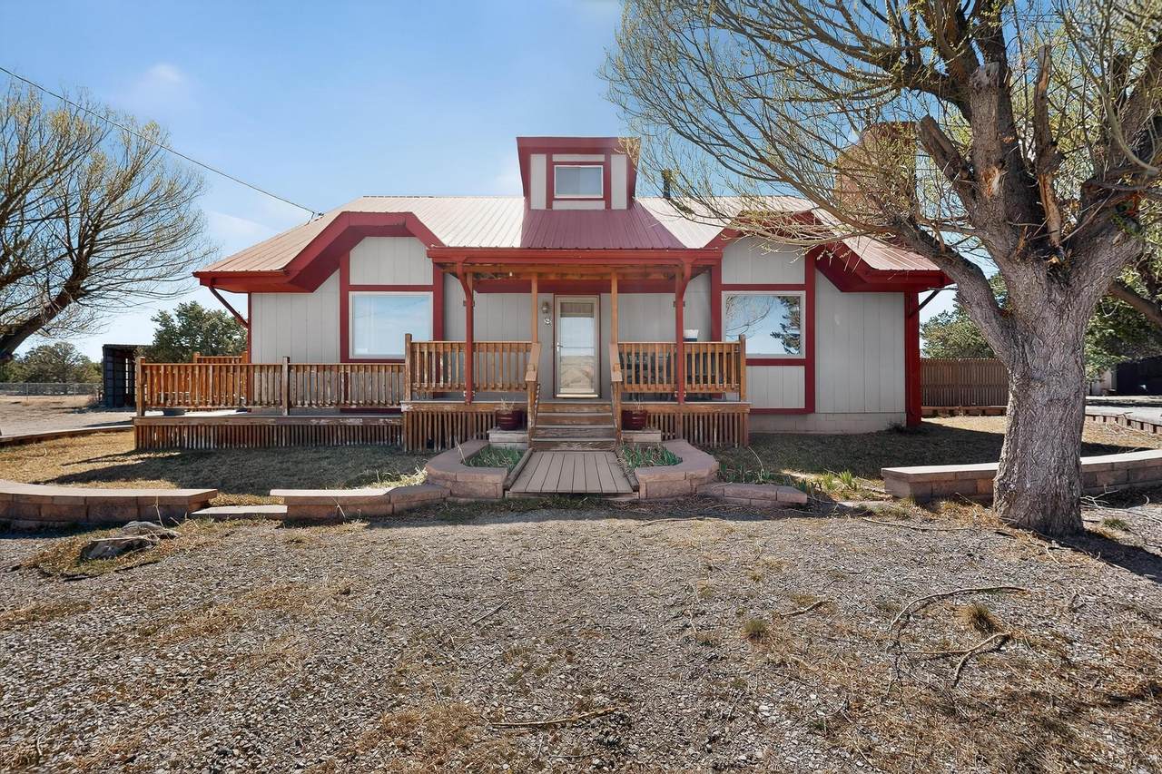 112 Divide Street - Photo 1