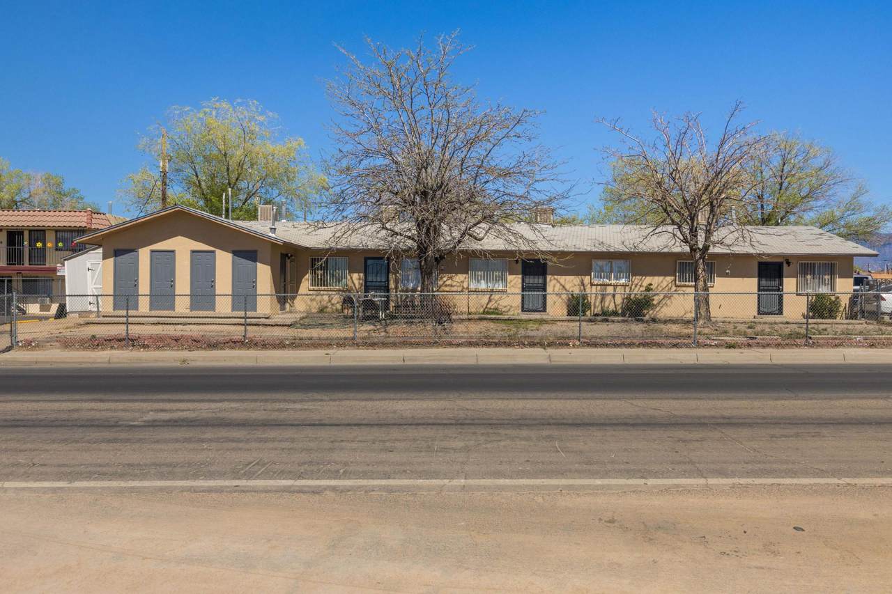 545 Dallas Street - Photo 1