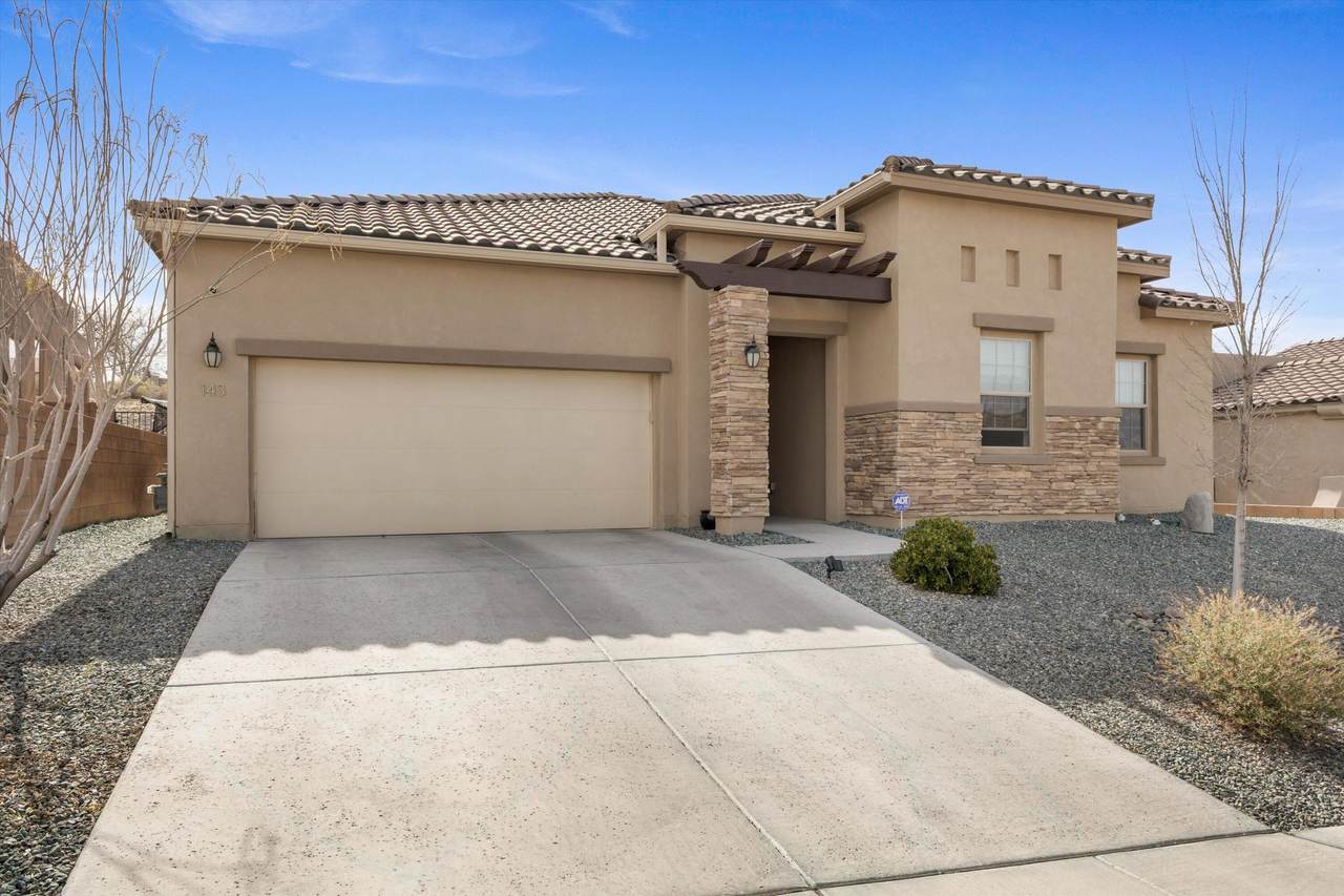 143 Suez Road - Photo 1