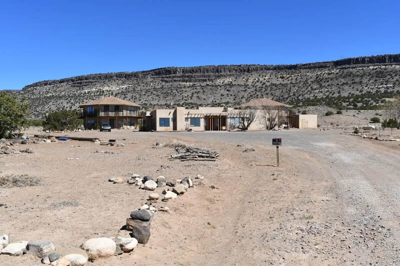 10 Acequia Road - Photo 1