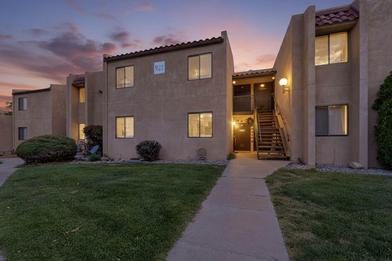 921 Country Club Drive - Photo 1