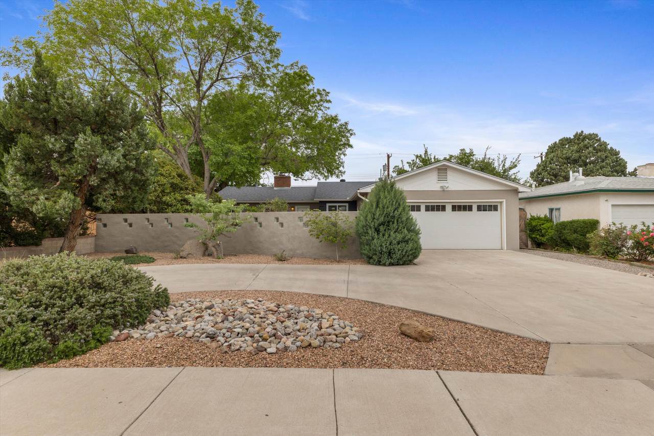 1513 Dartmouth Drive - Photo 1
