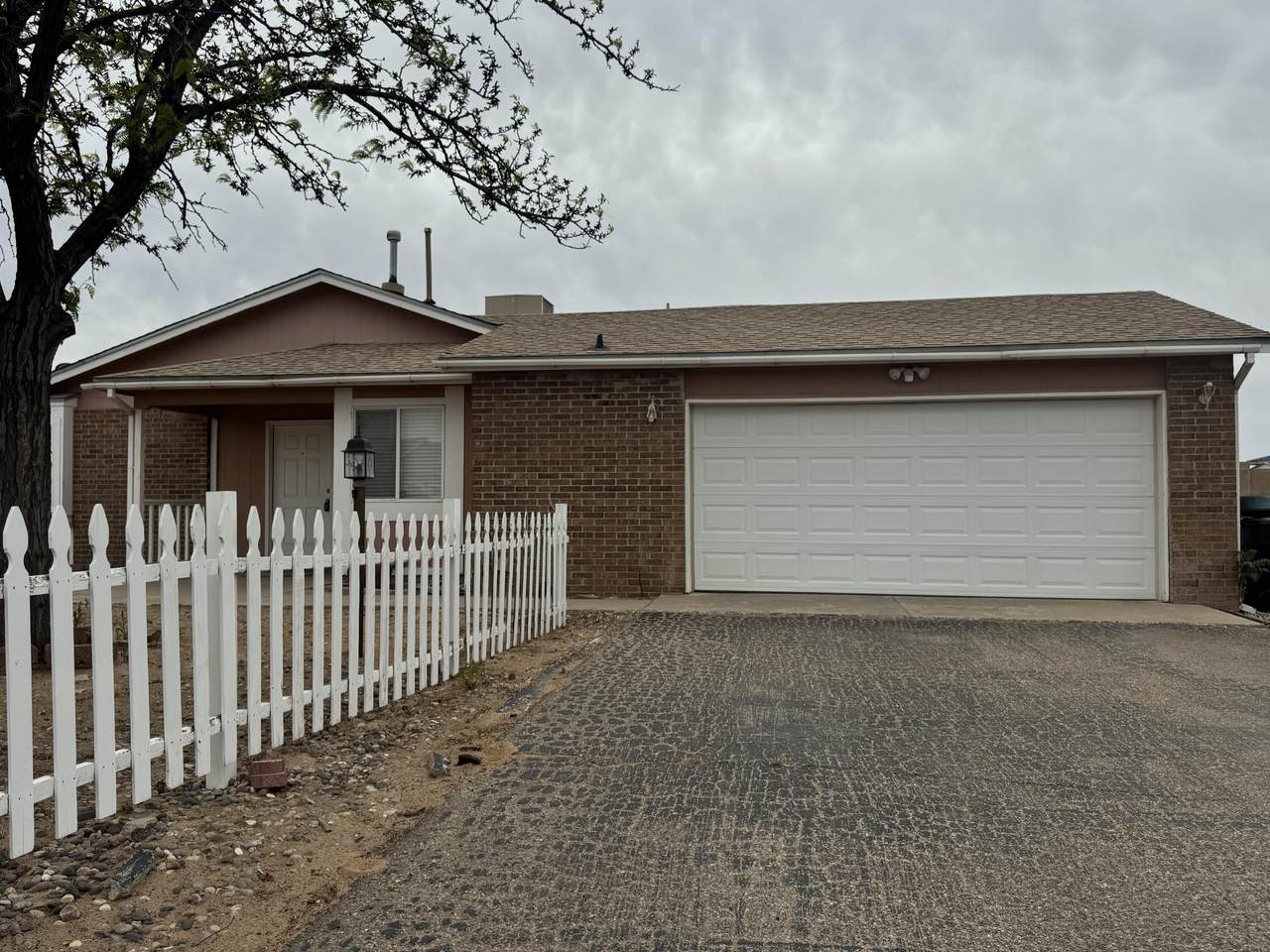 556 Apache Loop - Photo 1