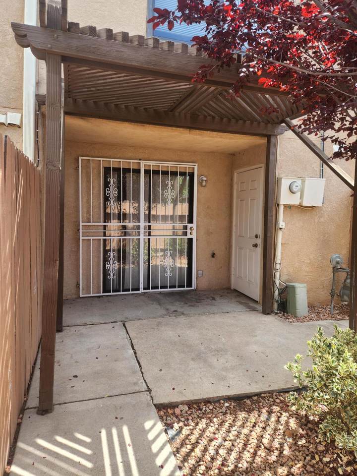 6041 Sequoia Road - Photo 1