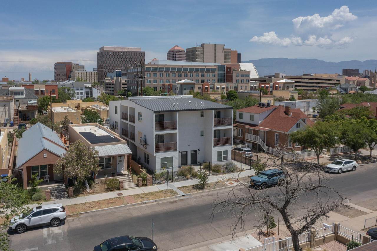 615 Iron Avenue - Photo 1