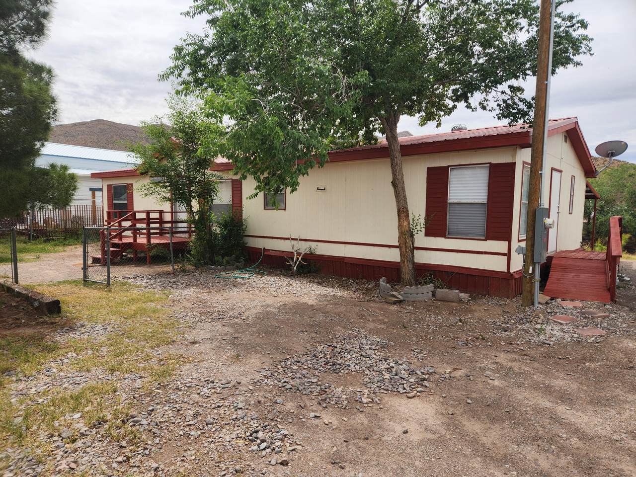1047 Riverside Drive - Photo 1