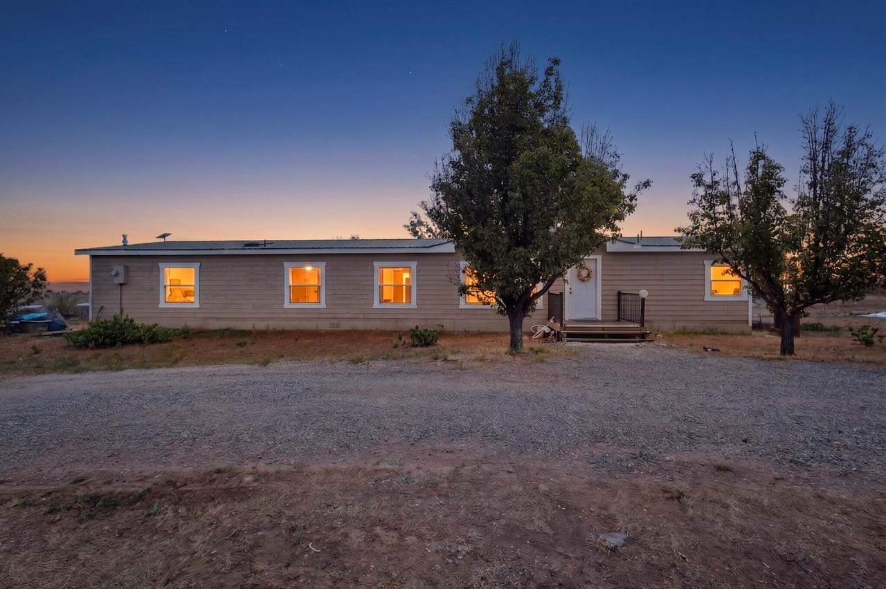 4 Forest Court - Photo 1