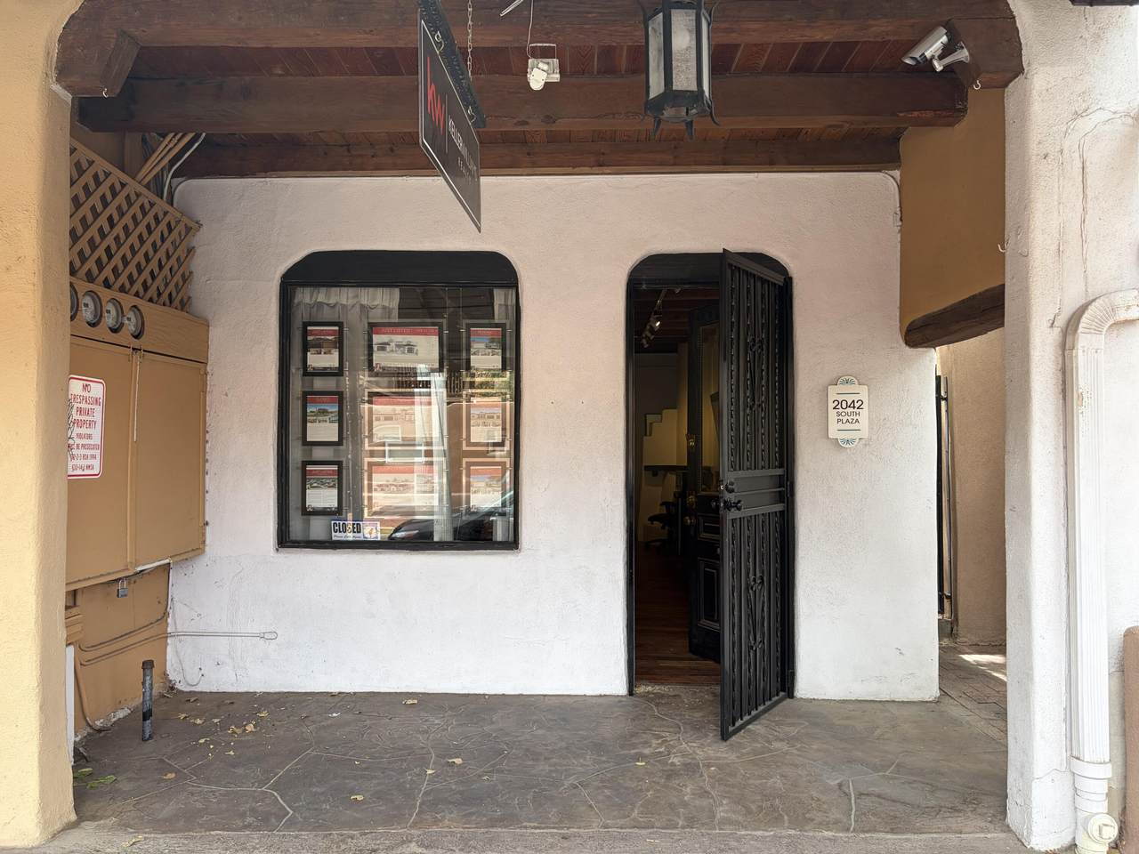 2042 Plaza Street - Photo 1