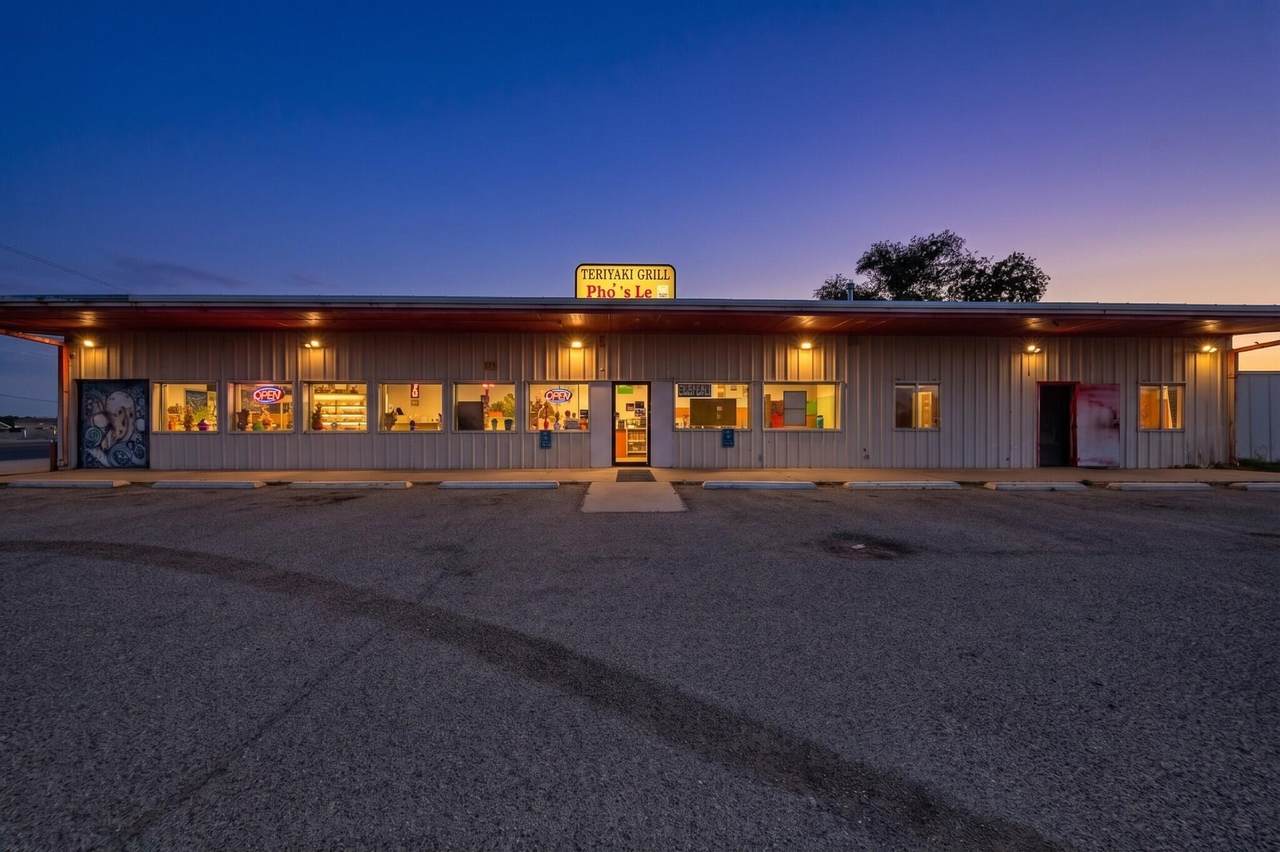 724 Main Street - Photo 1