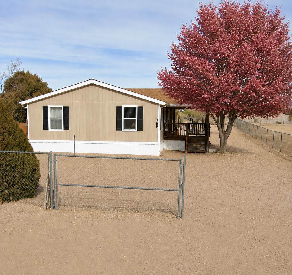 309 10th Avenue - Photo 1
