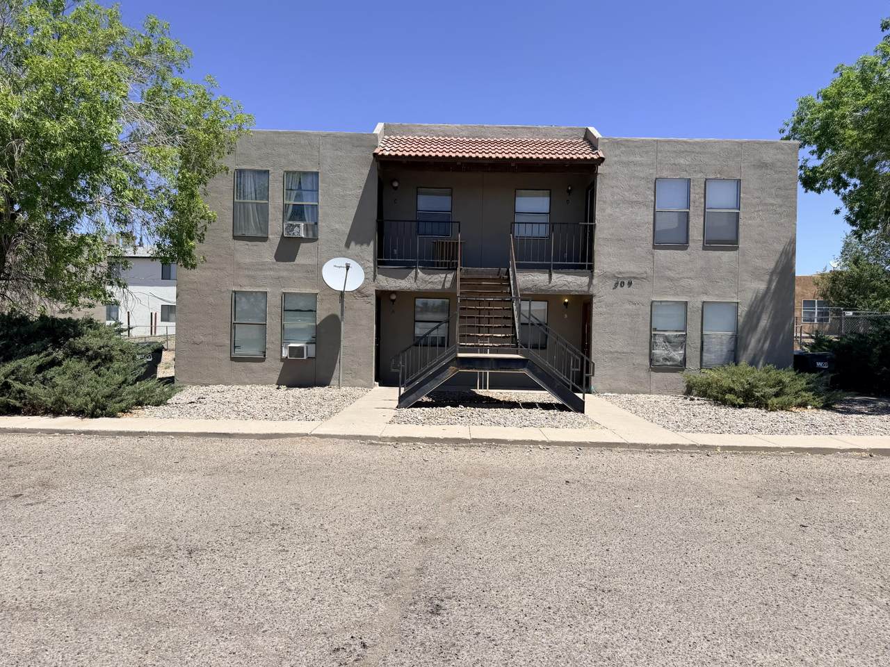309-313 Geraldine Loop - Photo 1