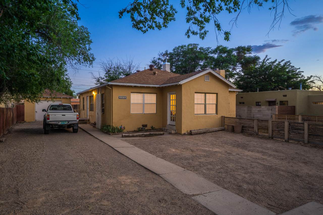 https://bt-photos.global.ssl.fastly.net/swmls/1280_boomver_1_1107834-2.jpg