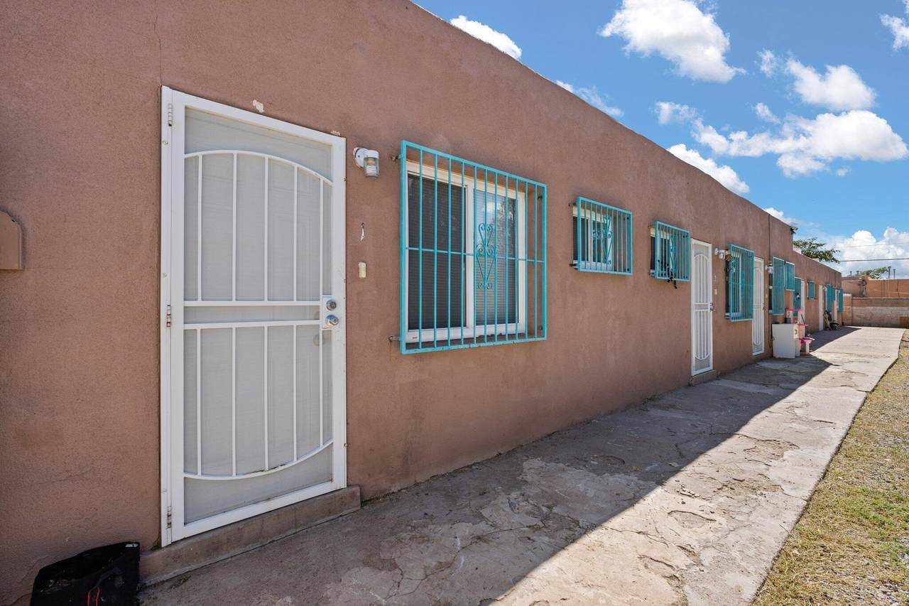 525 Mesilla Street - Photo 1