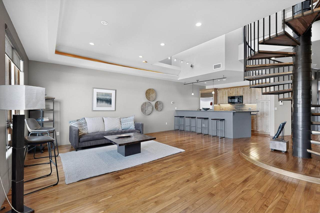 https://bt-photos.global.ssl.fastly.net/swmls/1280_boomver_1_1108144-2.jpg
