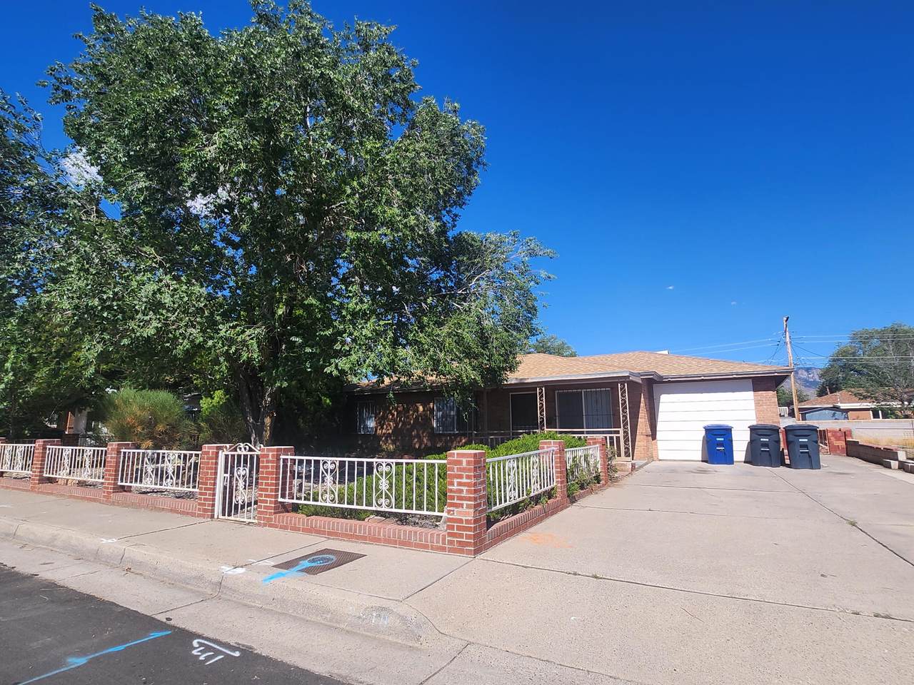 2518 Wyoming Boulevard - Photo 1