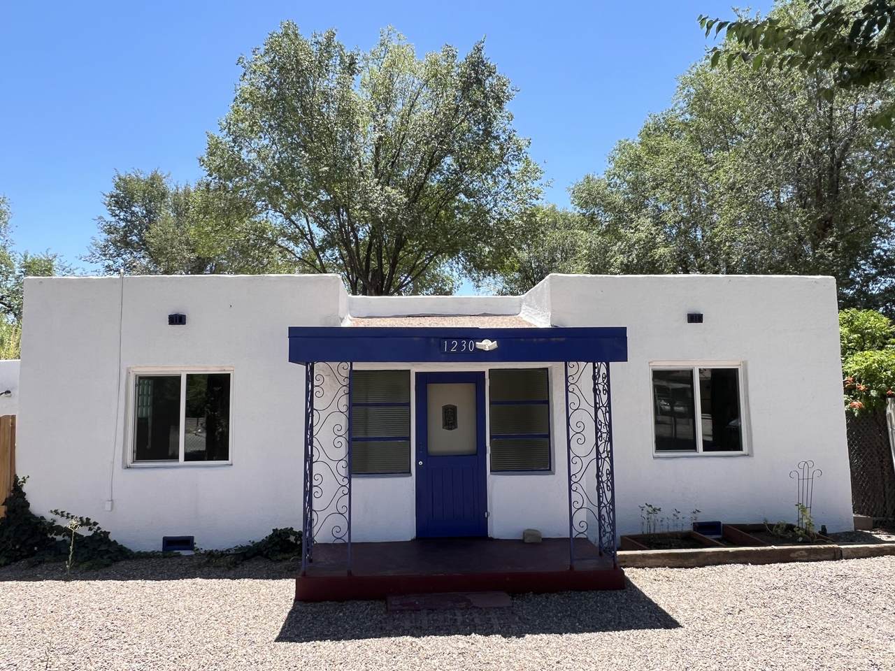 1230 Montrose Place - Photo 1