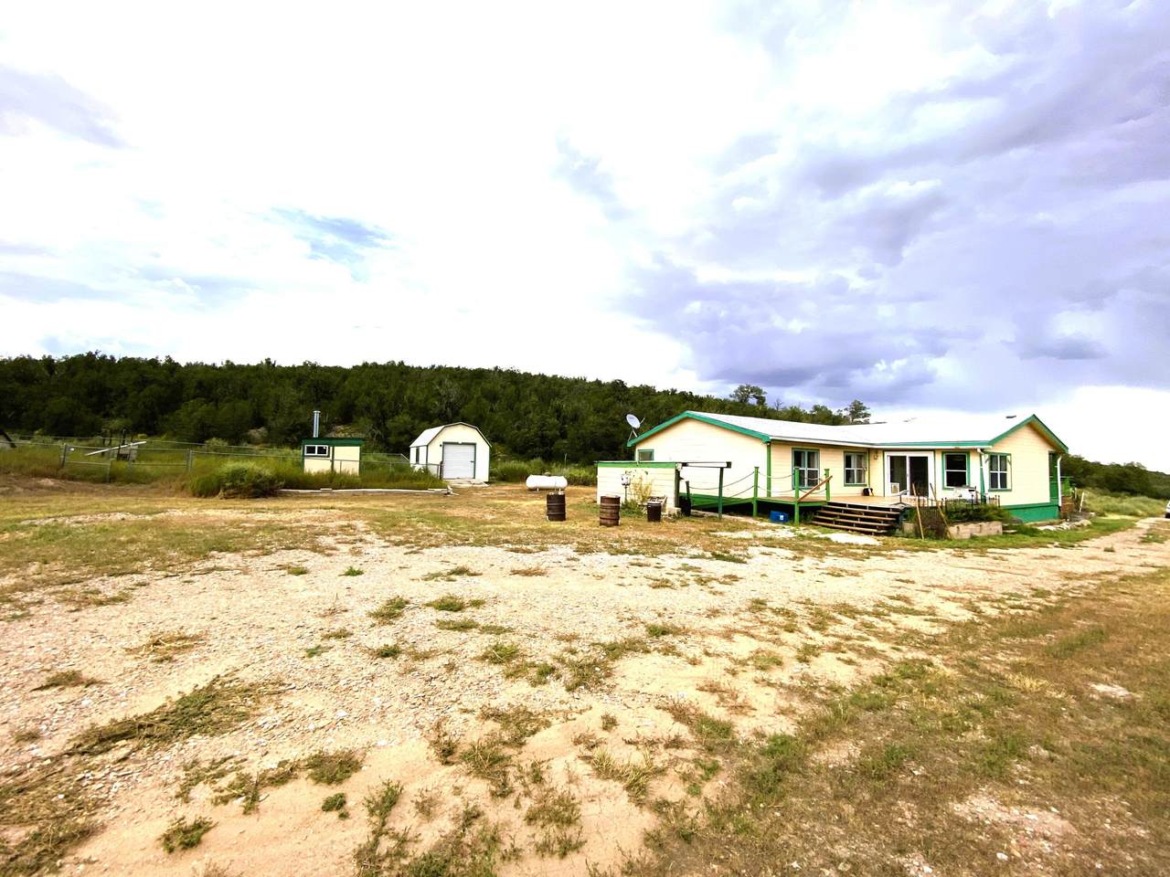 27 Hillcrest Road - Photo 1