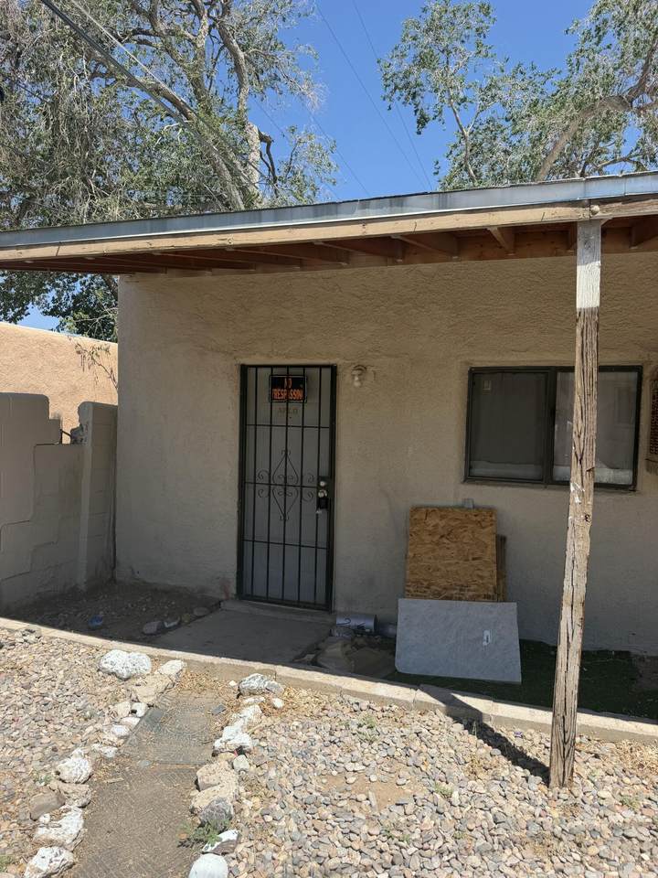 211 Texas Street - Photo 1