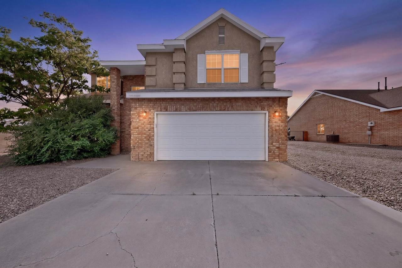 1401 Cerro Crestado Drive - Photo 1