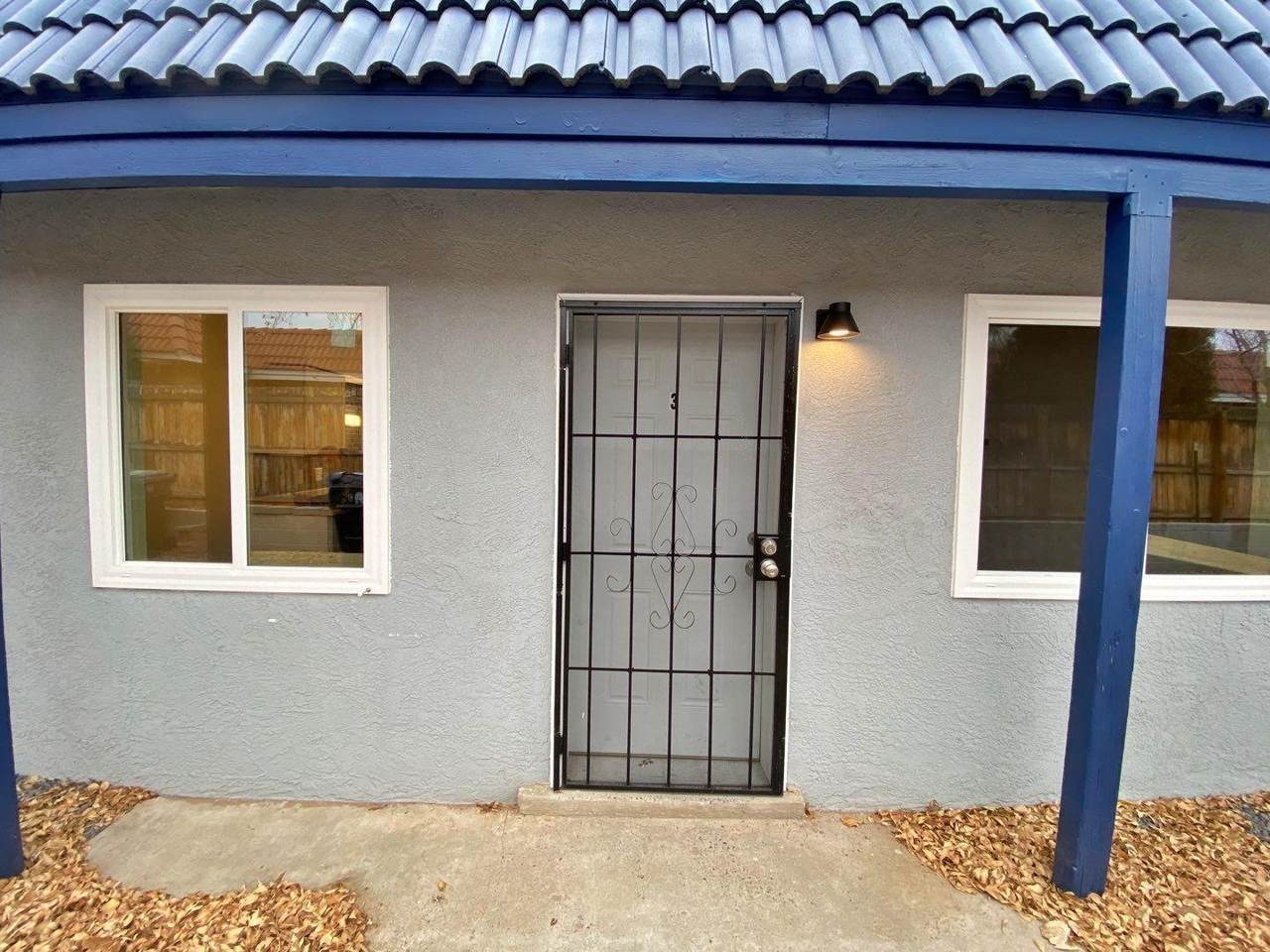 12120 Menaul Boulevard - Photo 1