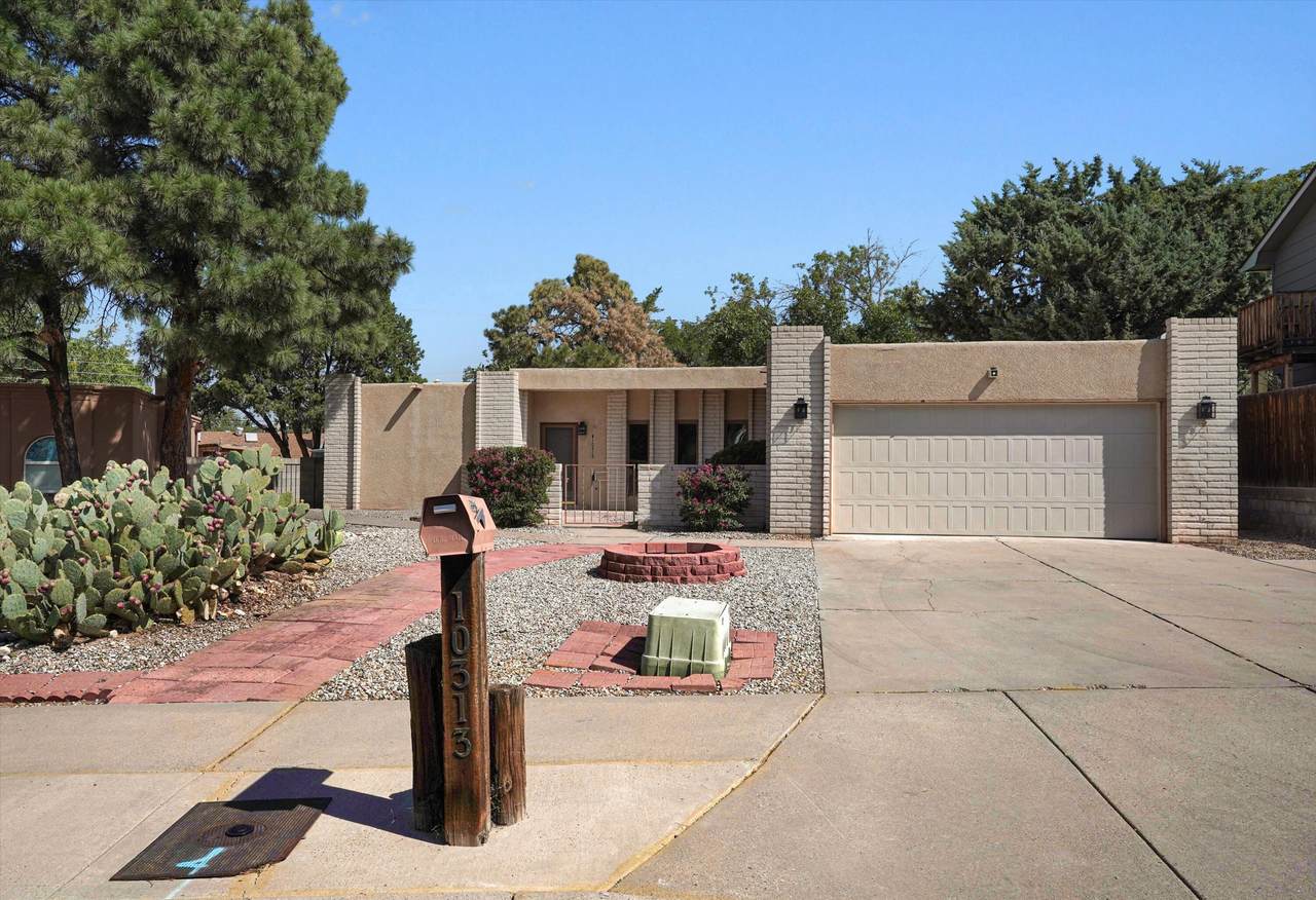 10313 Karen Avenue - Photo 1