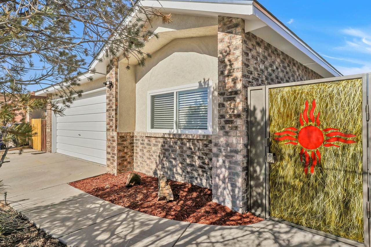 5216 Bogart Street - Photo 1