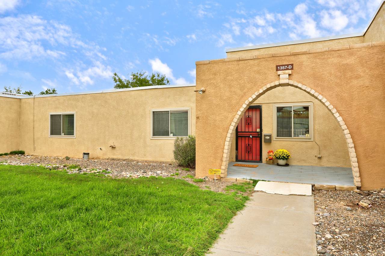 1357 Rio Rancho Boulevard - Photo 1