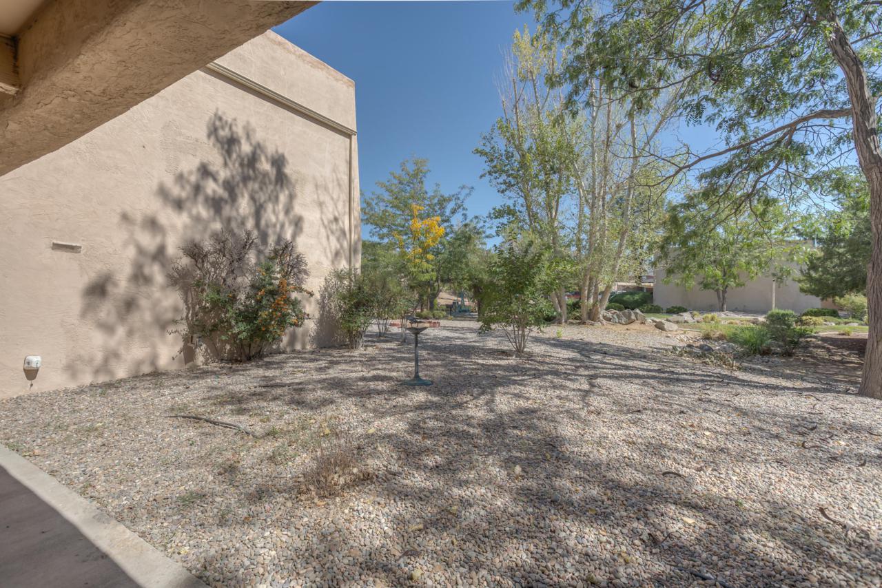 4717 Country Club Lane - Photo 1