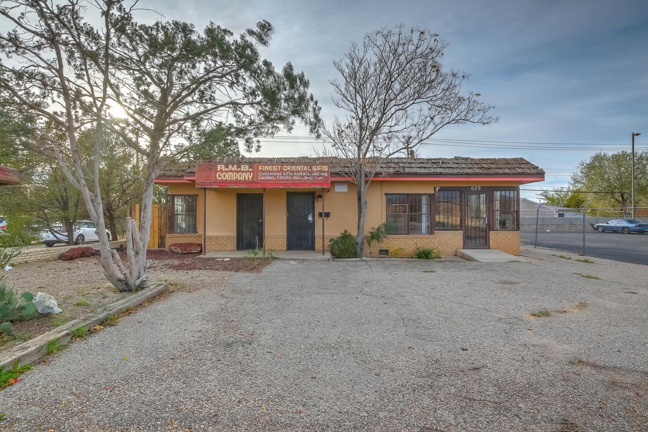 629 San Mateo Boulevard - Photo 1