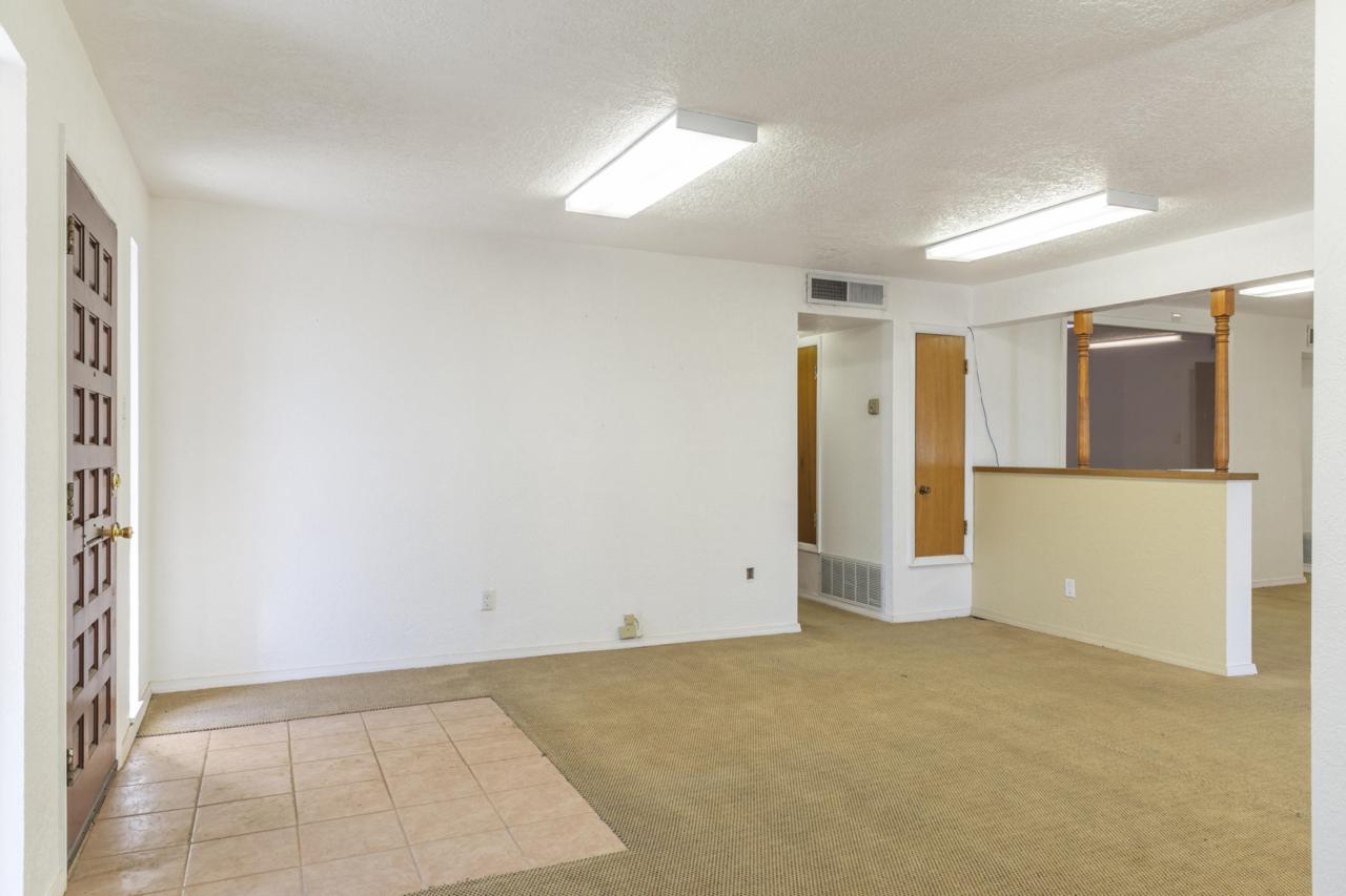 924 Chelwood Park Boulevard - Photo 1