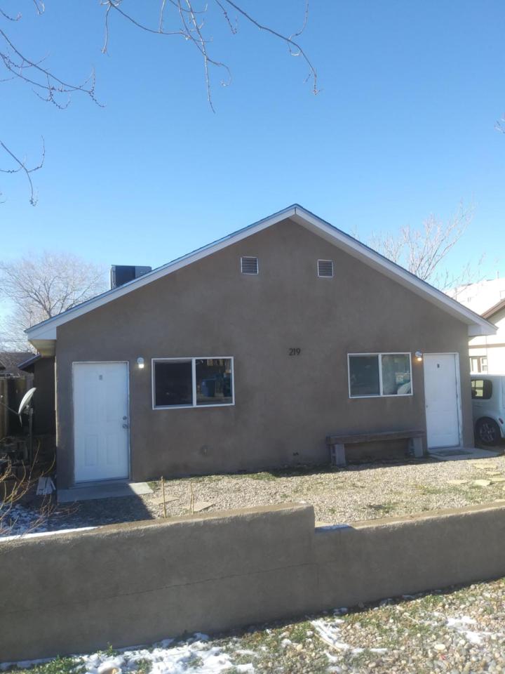 219 Columbia Drive - Photo 1