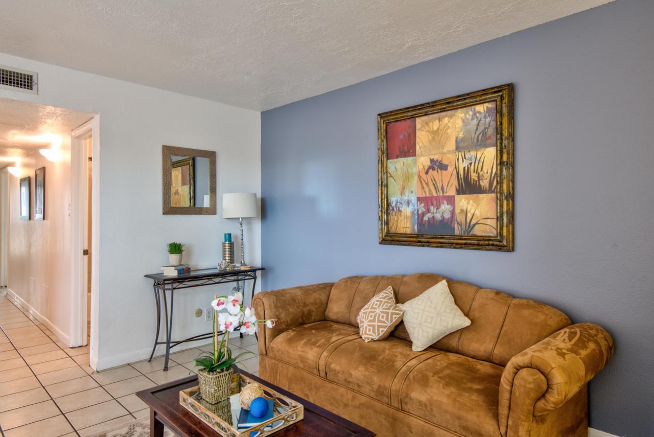 4601 Carlisle - Photo 1