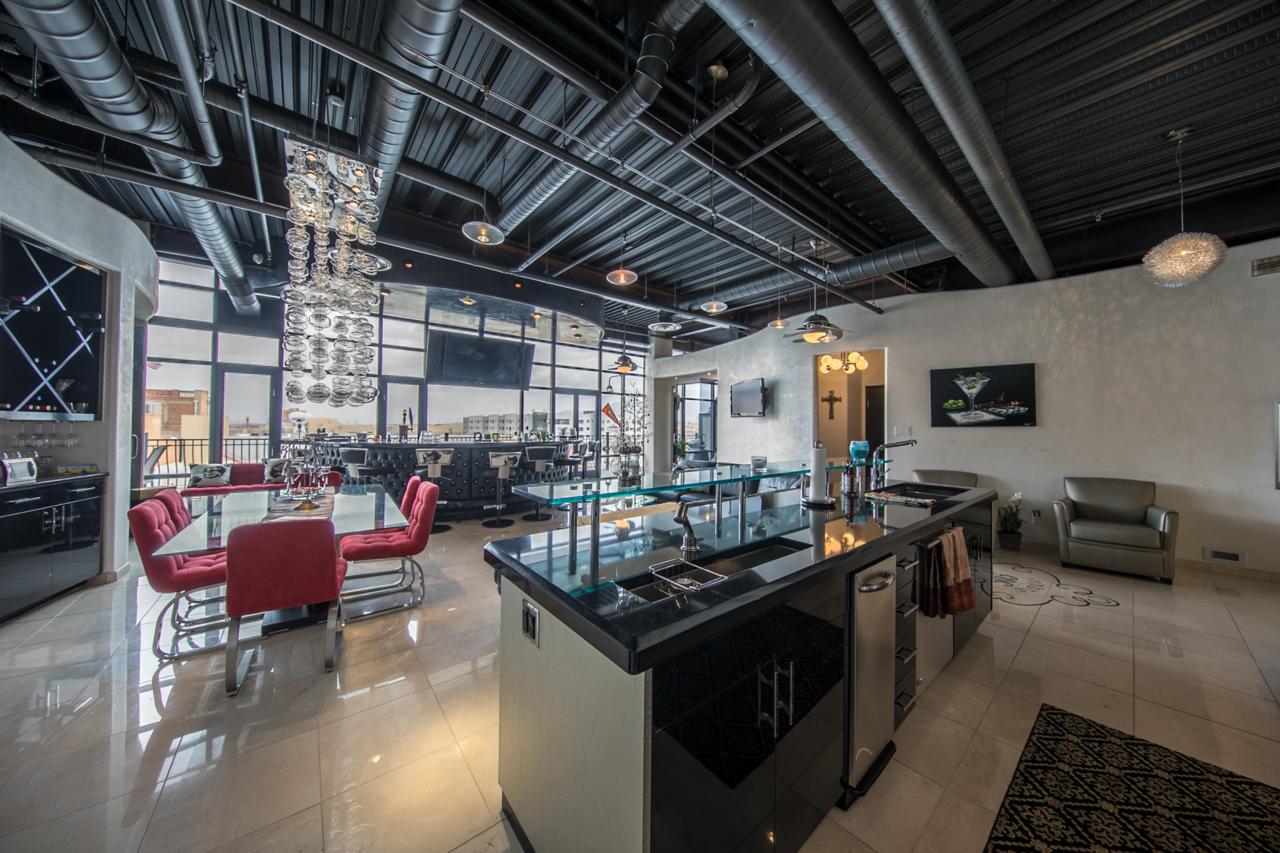 100 Gold Avenue - Photo 1