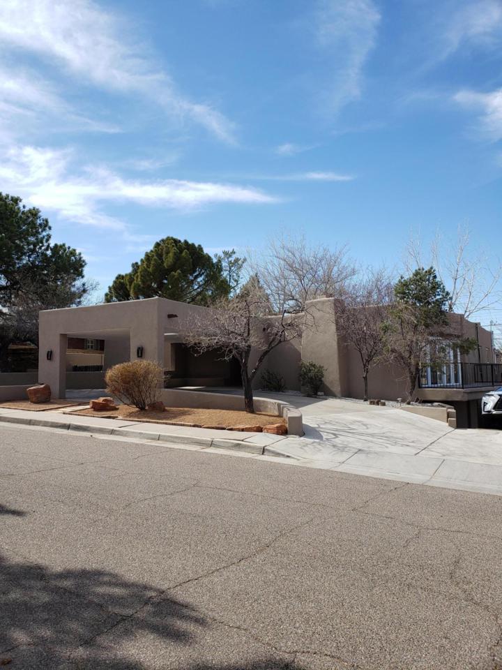 1805 Lafayette Drive - Photo 1