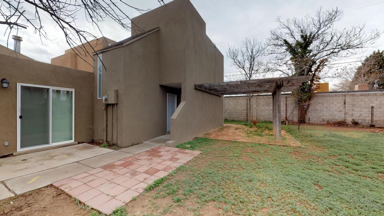 572 Berry Road - Photo 1