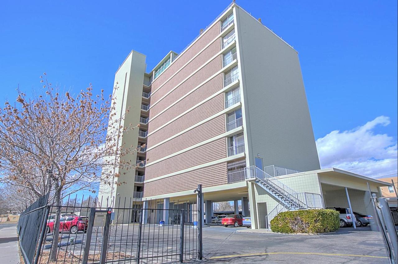600 Alcalde Place - Photo 1