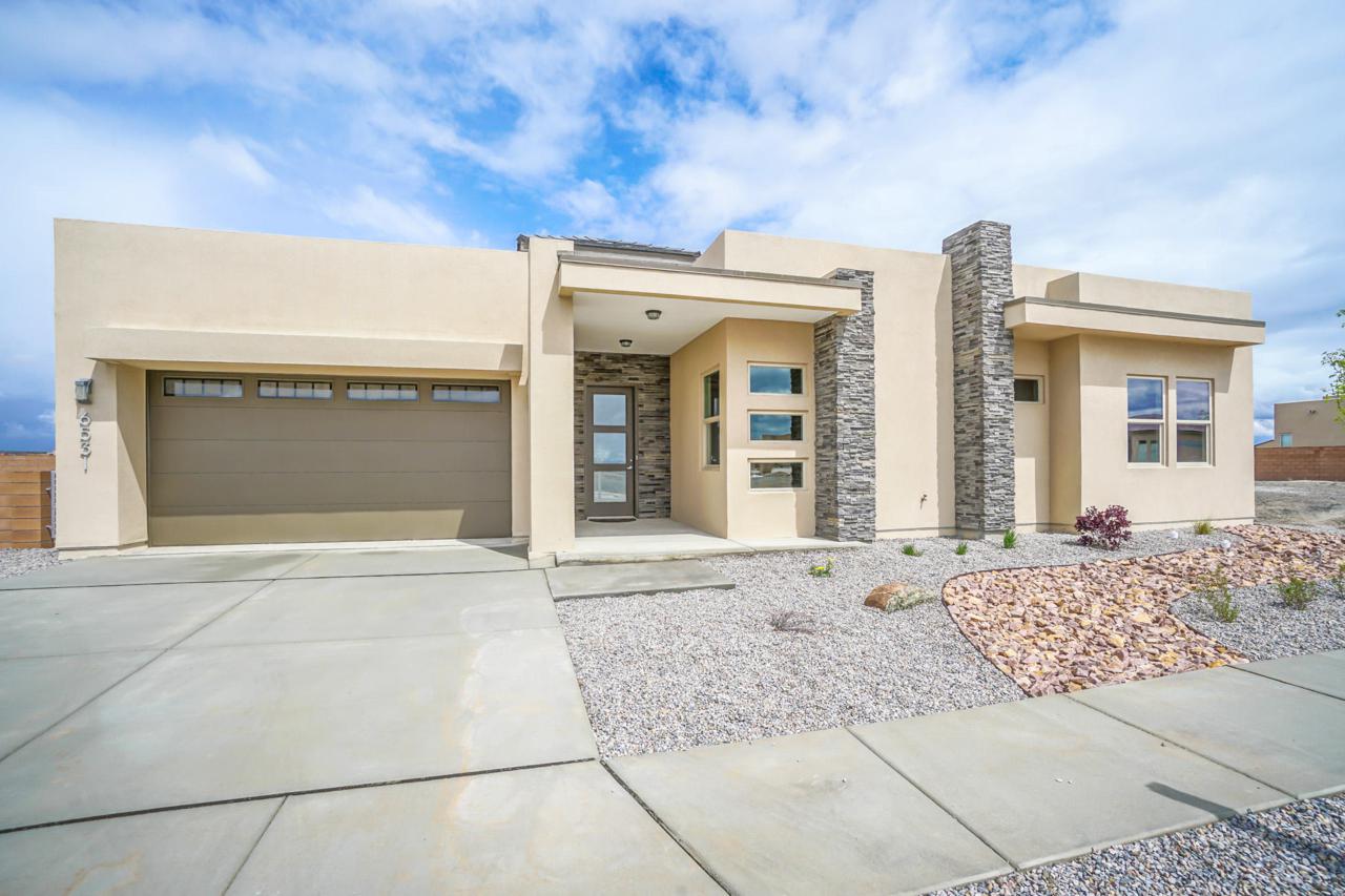 7907 Tiburon Hills Drive - Photo 1