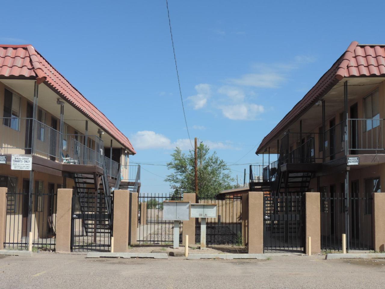 3409 Crest Avenue - Photo 1